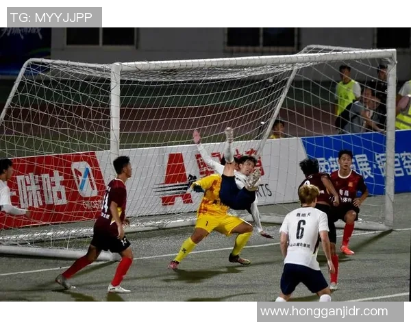 足球巨星们的另类爱好与生活方式:球场之外的激情与兴趣探秘