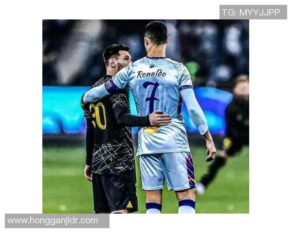 恶搞足球巨星：从梅西到C罗的另类人生，笑料百出的足球世界